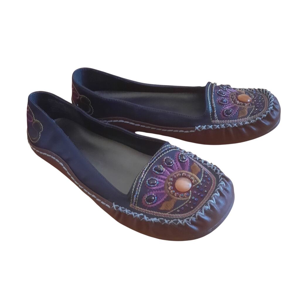 Predictions Womens Brown Bohemian Style Beaded Moccasin Slip On Flats Size 9